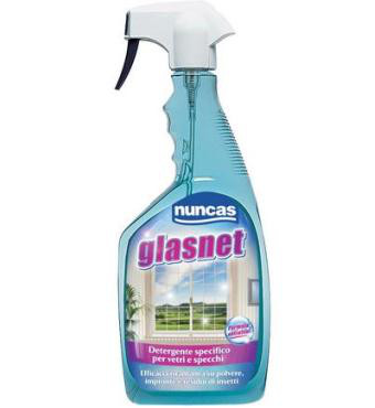 Detergente spray per vetri e specchi